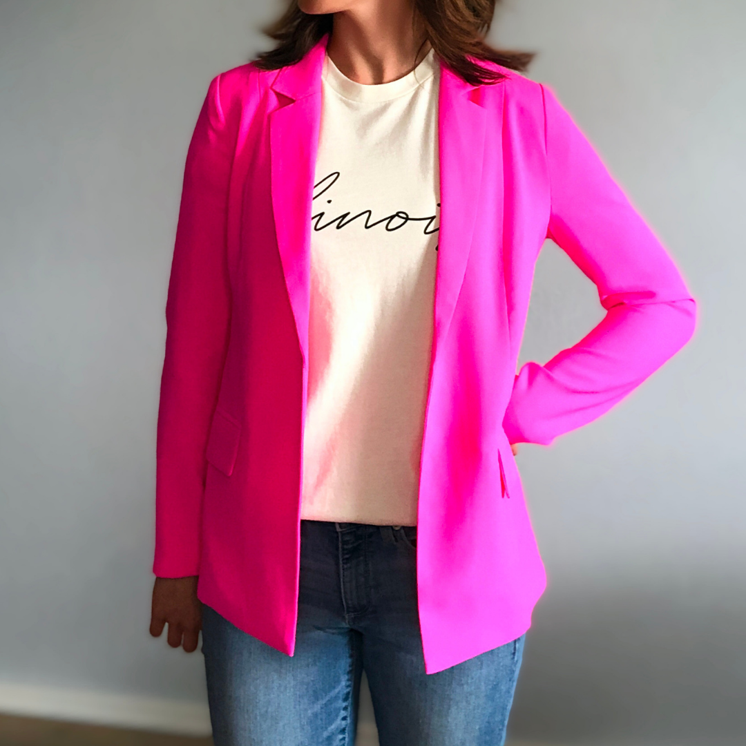 20+ Ways to Wear the Ultra Pink Blazer & Dress Shorts – Embolden