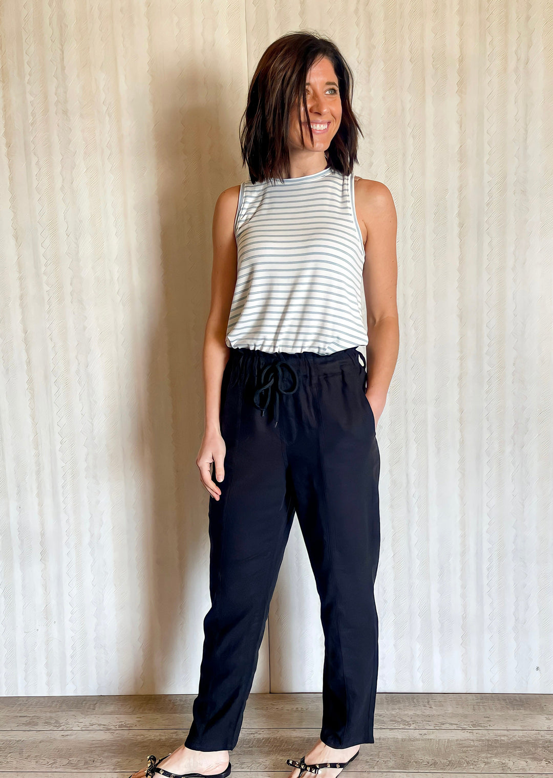 Women's Black Linen Pants with pockets, drawstring, and scrunchy waist.