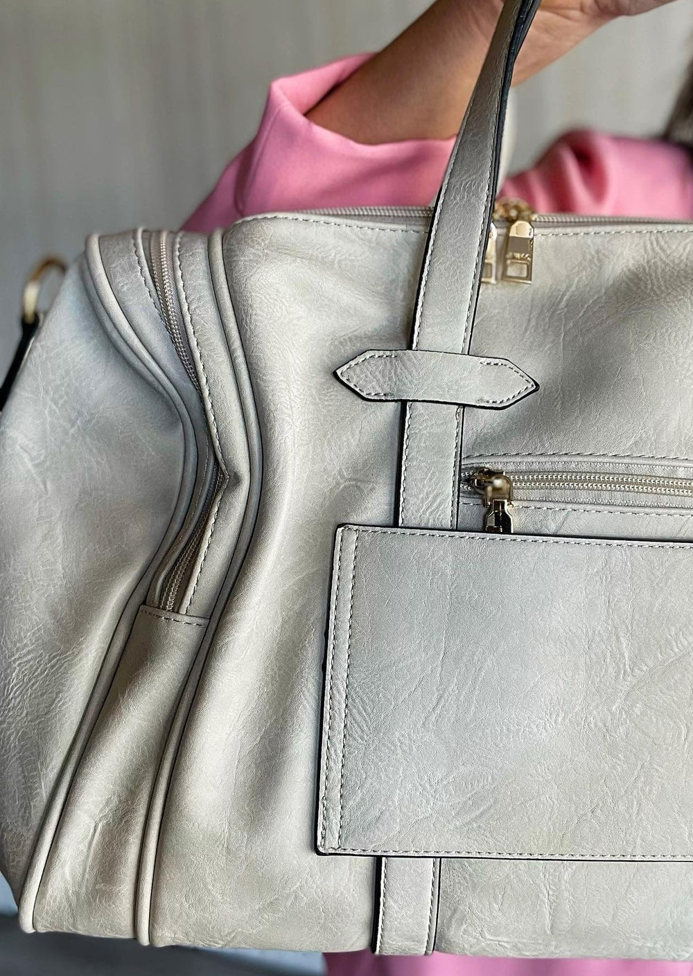 Women's Ivory Weekender Bag - perfect for traveling!