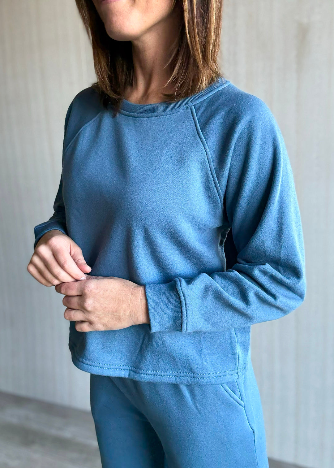 Women's Dusty Blue Fleece Raglan Sweatpants Set