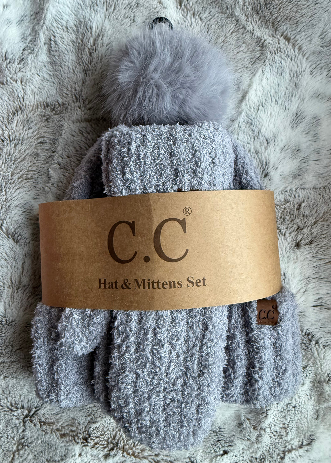 Women's Gray Hat & Mitten Set