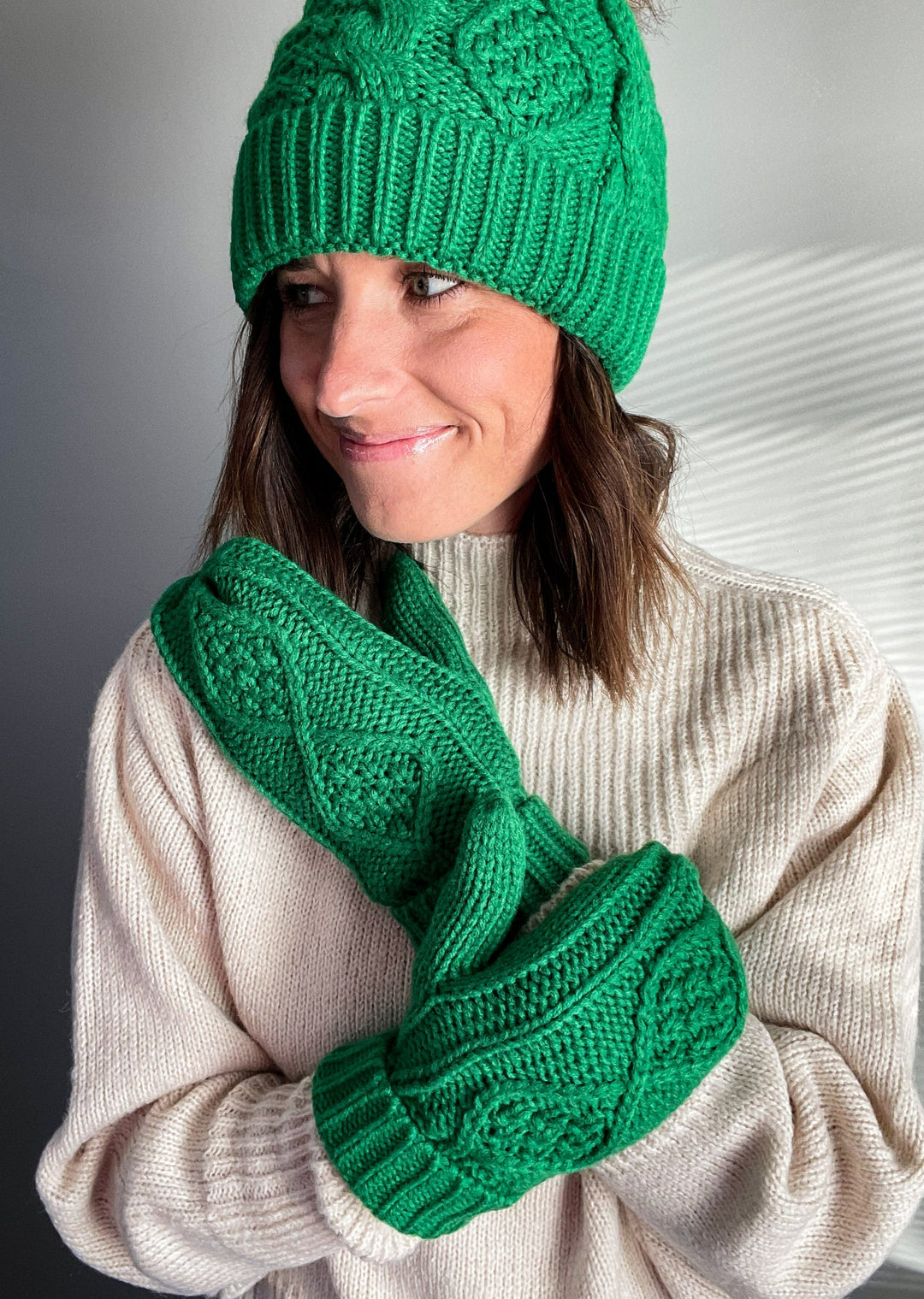 Warm Mittens - Kelly Green Cable Knit Mittens