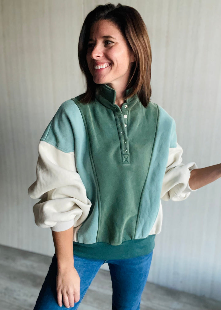 Women's Shades of Green Snap Pullover