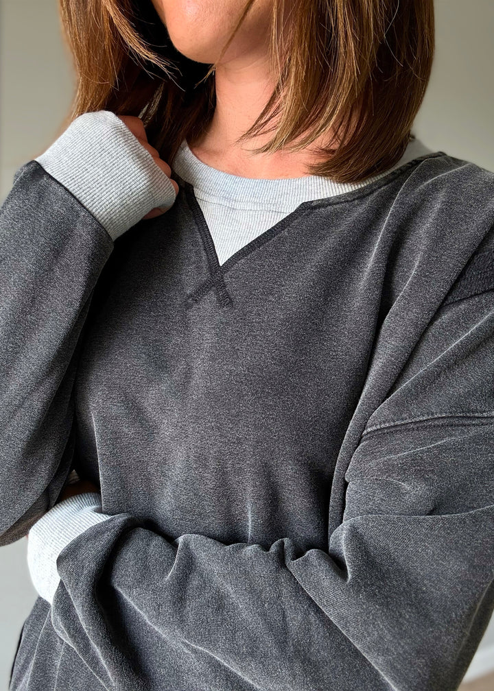 Women's Black Color Block Sweatshirt with mineral wash