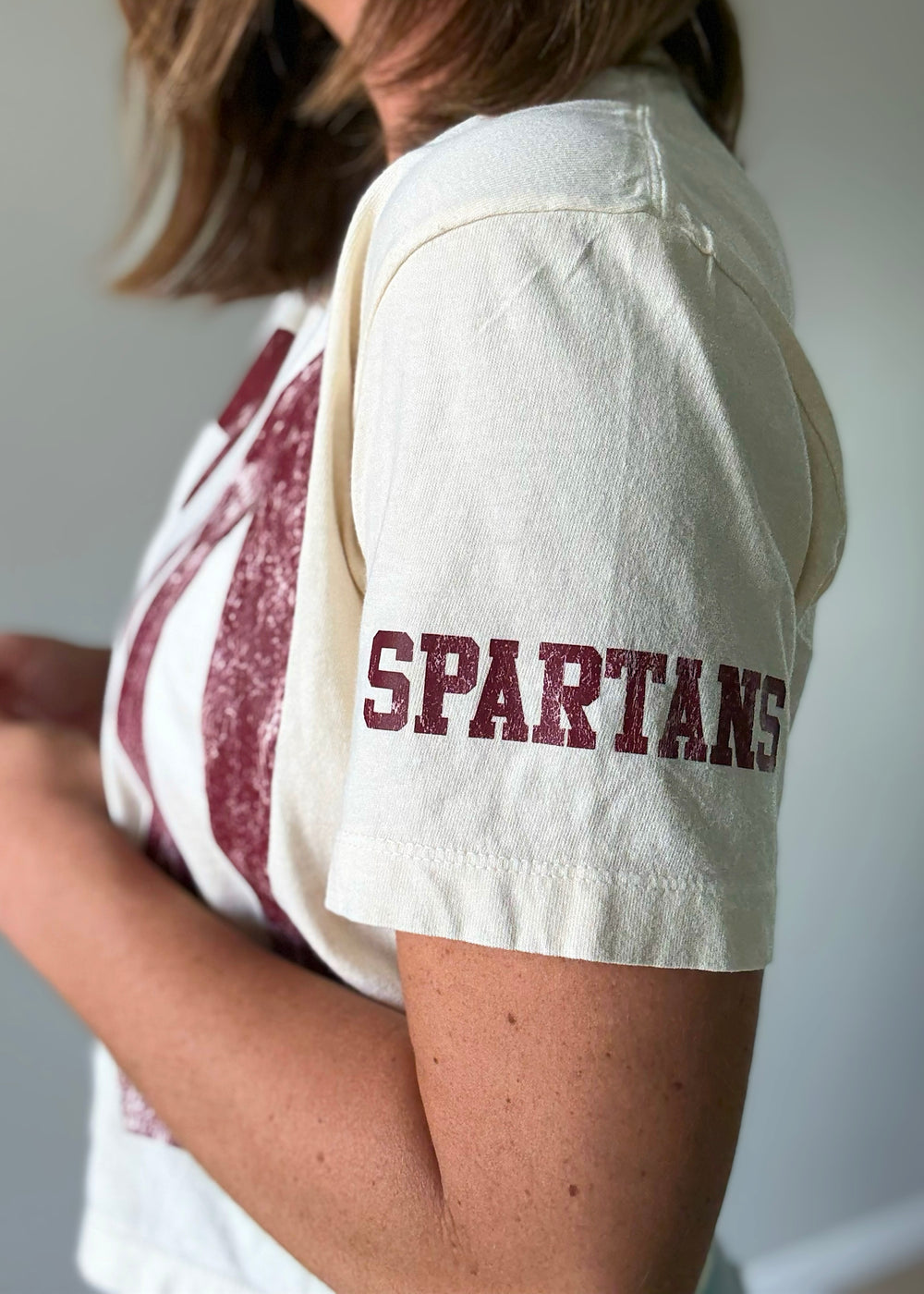 Cute Women's Cream SJO Spartans Cropped T-Shirt