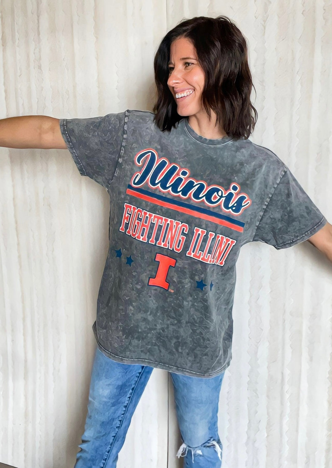 Mineral Washed Oversized llinois Tee | Officially Licensed Illinois Fighting Illini T-Shirt
