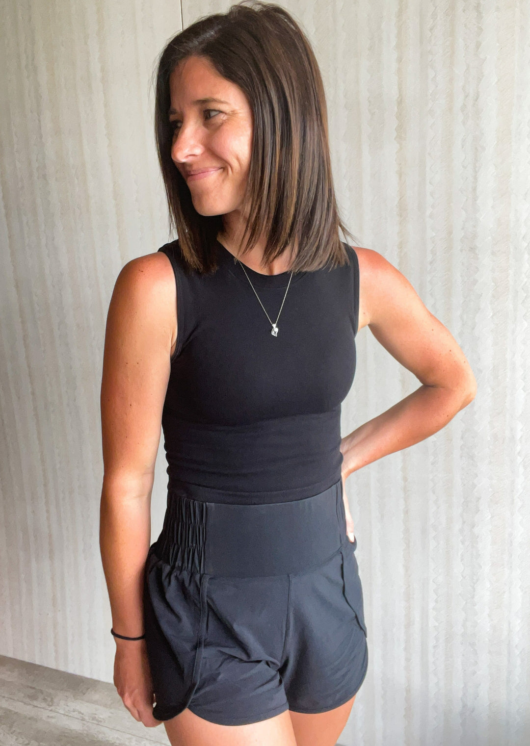 Ribbed Black Crop Top Tank Top
