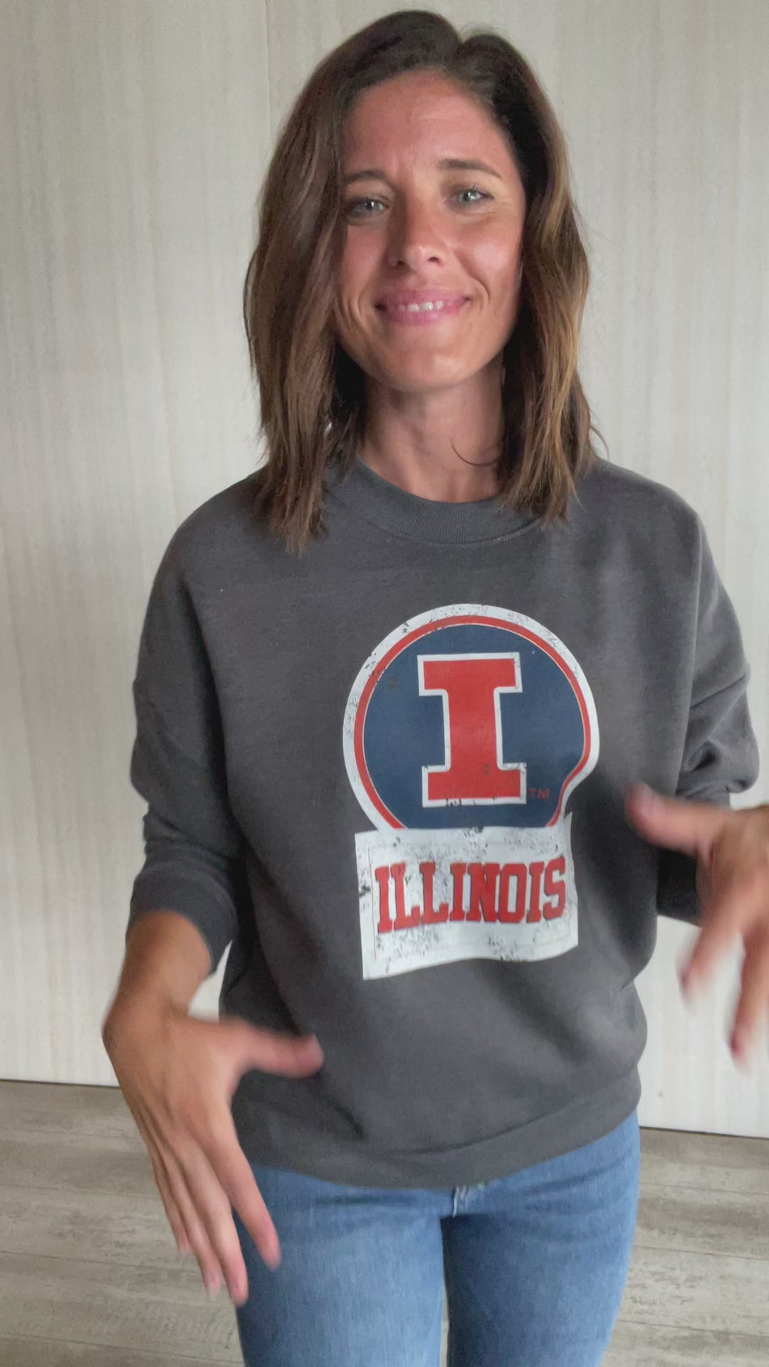 Gray Illinois Crewneck Sweatshirt | Champaign-Urbana Women's Game Day Boutique