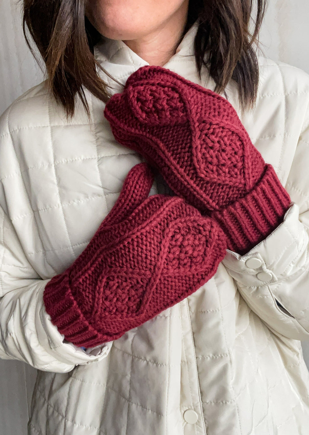 Women's Burgundy Cableknit fleece lined mittens. Cozy mittens for women.